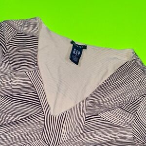 Gap Stretch Womens Small Cream Black Abstract Geometric V-Neck Top Long Sleeve